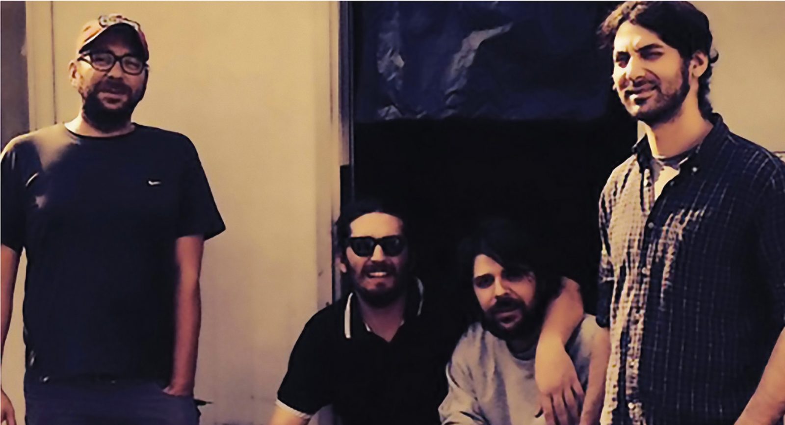 [Premiere] Suzanne’Silver – Happiness Is A Cold Knife