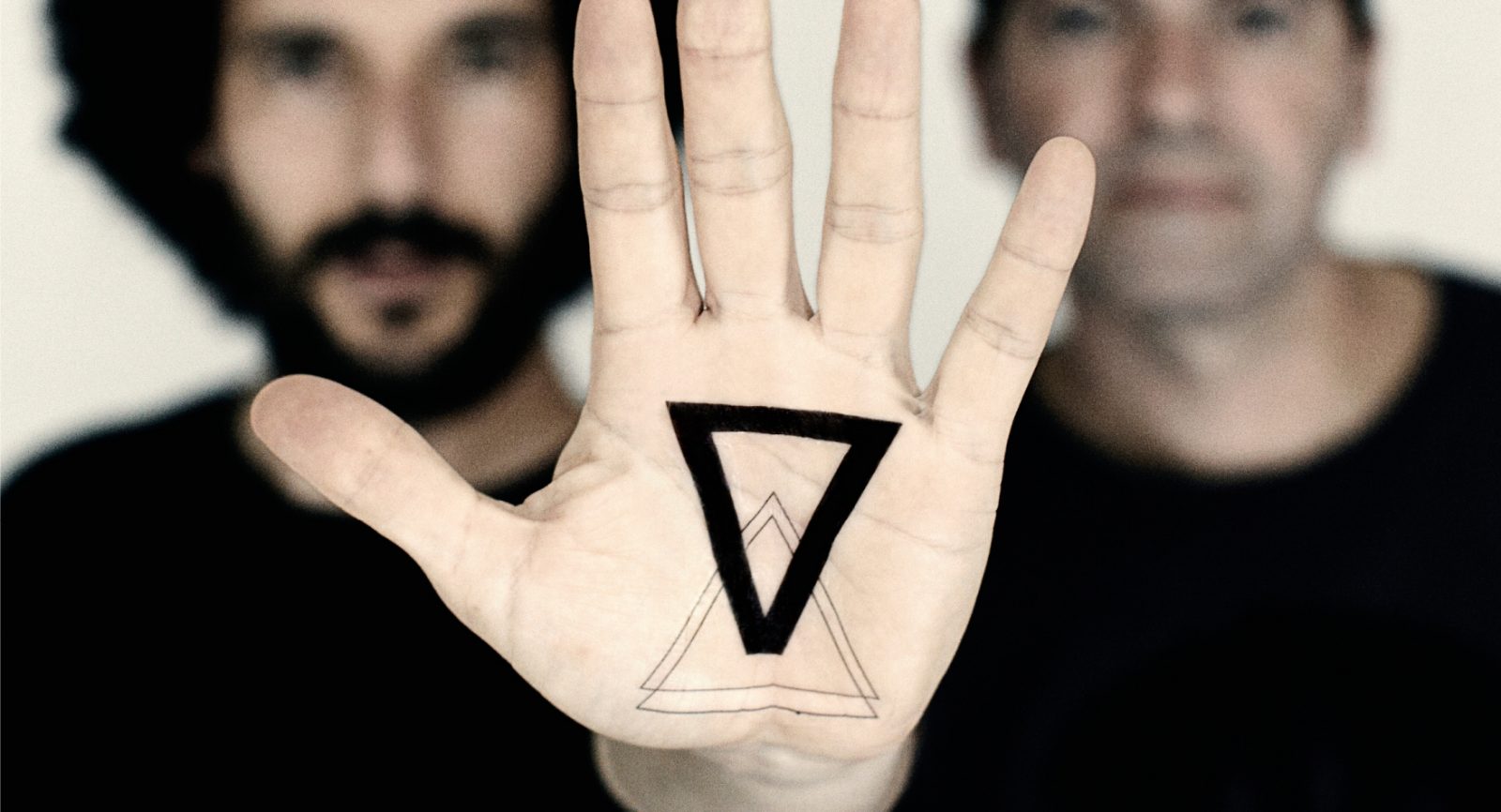 [Vidéo] Eyjafjöll – Shining in the Dark